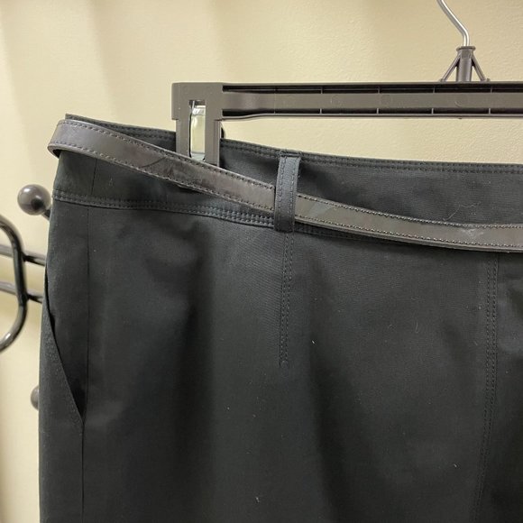 Burberry Black Pencil Skirt With Belt (10/M) - Picture 10 of 14